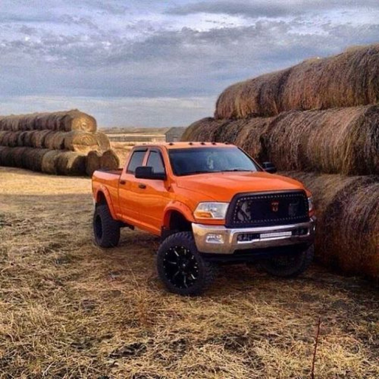 Rigsdaily's profile picture. Send in your rig to be featured on @rigsdaily rigs.daily@gmail.com KEEP THE SHINY SIDE UP...BUD