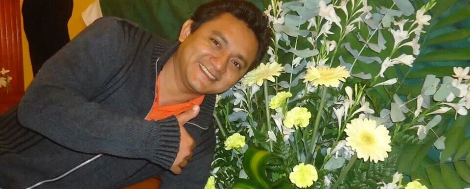 Sencillo, amigable, muy noble, Director de Canal Plustv del Depto. De Escuintla y con mucha energia para emprender nuevos proyectos...