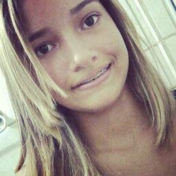 15 anos, Pernambucana, luanete, solteira, feliz.. E que eu me lembre não sou de ninguém.