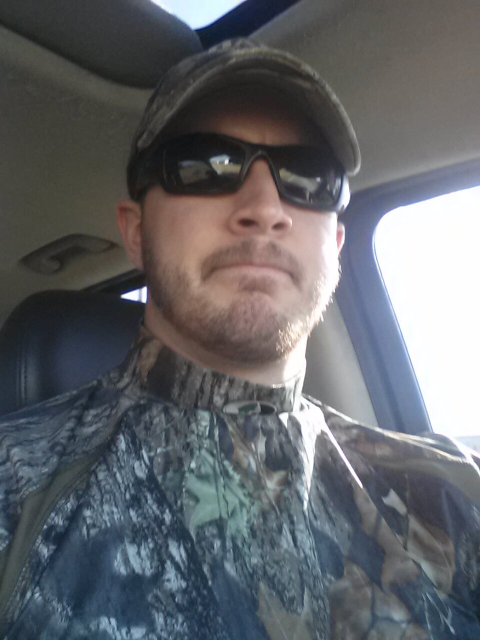 ScooterVZ's profile picture. Loving Summer!