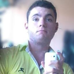 Completamente louco, mas um louco consciente. Charlie Brown Jr.
