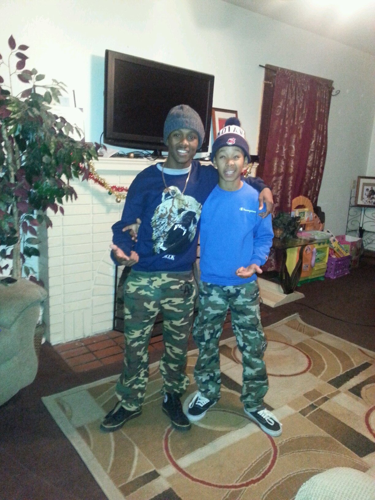 new to twitter so , follow me and ill follow back