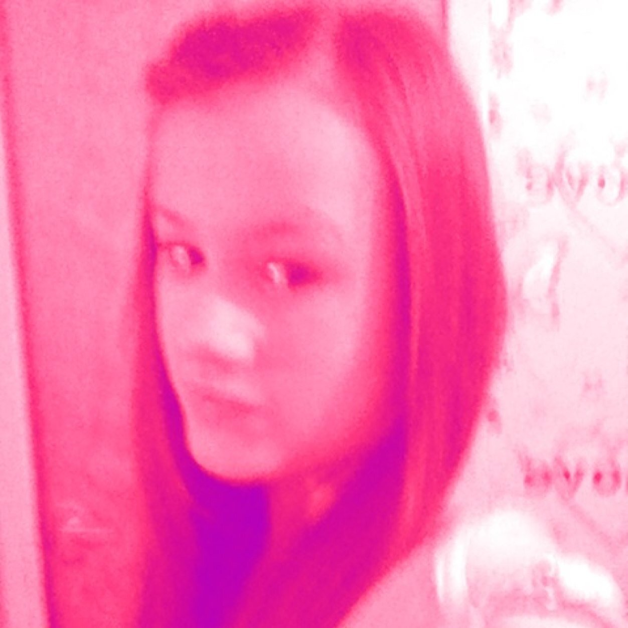 ravingdanni's profile picture. Boom