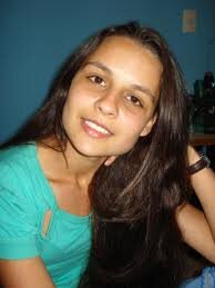 Quem tem um amigo, mesmo que um só, não importa onde se encontre, jamais sofrerá de solidão, poderá morrer de saudades, mas não estará só.