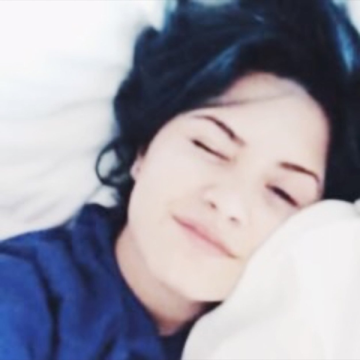 bluehairedemi's profile picture. as you can see i enjoy demetria's blue hair