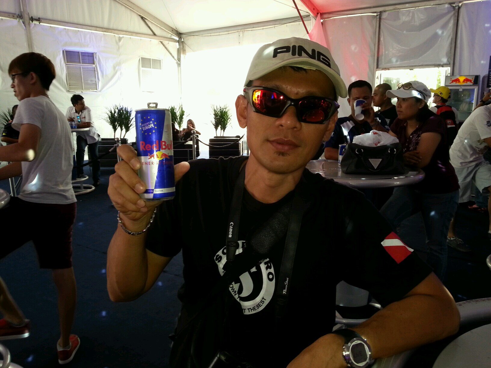 syameg9's profile picture. The sky the limit