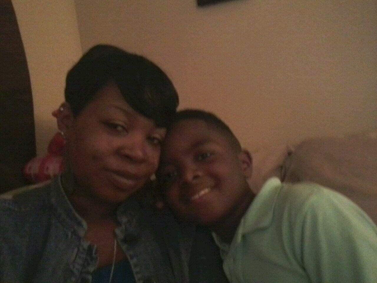 ,💜💜lupus fighter 💜💜
mom of 2
#Justin
#Jazmyn (rest in heaven baby girl)😙