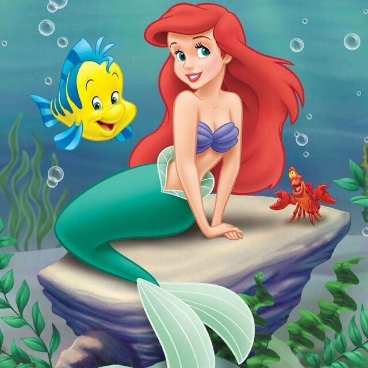 Hi i'm Kelly, I'm a mermaid, my favorite singer is Michael Jackson you will most likely see me on the shore or in the ocean, see you mermaids under the sea!! (: