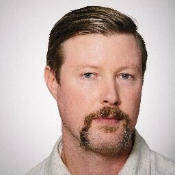 Photographer, married, 2 daughters, Vespa, dive bars, thai food