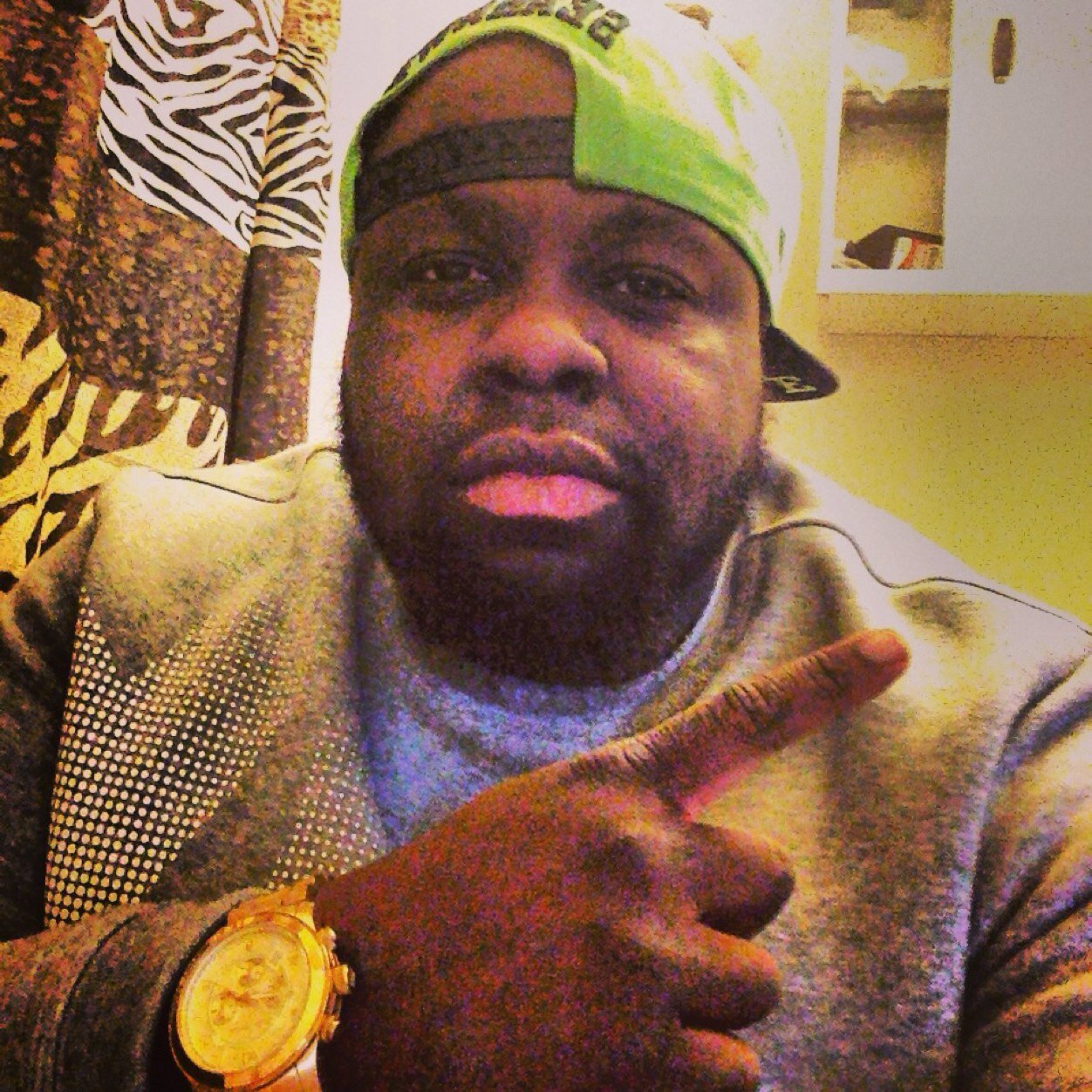 Avoidin drama and colliding into success! Gettin money aint a problem or an option! ITS MY GOAL