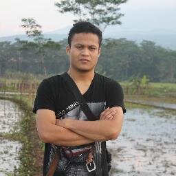 aku adalah aku. jangan samakan dengan siapapun.