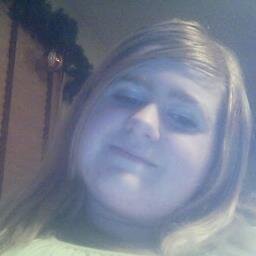 I am 20 years old.  I live in Casper, Wyoming.  From Liberty, Texas. Love 1D.  Love my Holmes Chapel and Mullingar lads! Harry and Niall :-) Birthday is 9/21/93
