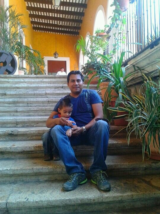 estar a tu lado es lo unico que me importa