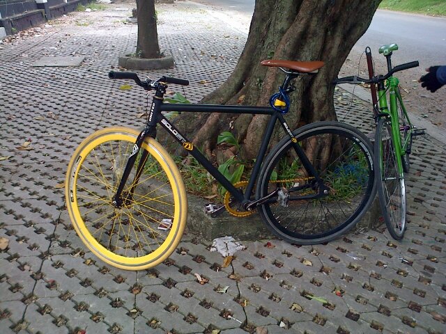 gibehh_'s profile picture. ~Fixed Gear ~ always support JKT48 ~