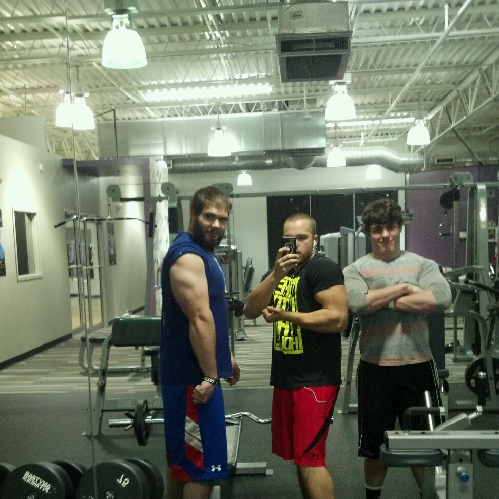 Garrettmccarter's profile picture. big guy from a small town