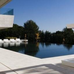 Amazingmarbell1's profile picture. http://t.co/ipWvr2eSt1 is the only market finest and leading Complete Solution for luxury Villas for rentals to every visitor.