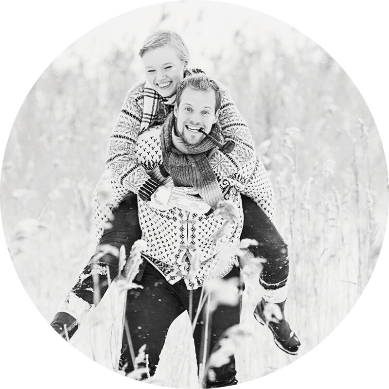 Lighthearted wedding photography for people looking for good and beautiful stories.
