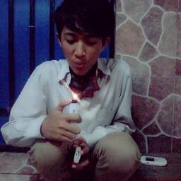 twitter : @vhirmanajjaah
facebook : vhirmhan mncintai shi narsies