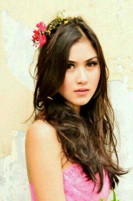 LofanasCibubur's profile picture. 1st official fanbase from Cibubur || 13-12-13 || Always support @nanasadiqah !!