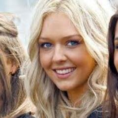 69Glei's profile picture. mum olmak öyle kolay değildir mum olmak için önce yanmak gerekir