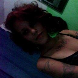 19, Tattoo Piercing..