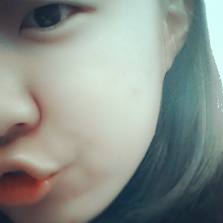 jylee_claudia's profile picture. 와 열여덟살이야