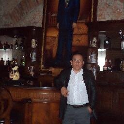 Quien se atreve a enseñar, nunca debe dejar de aprender...