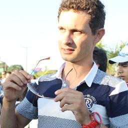 Há três coisas na vida que nunca voltam atrás: a flecha lançada, a palavra pronunciada e a oportunidade perdida.