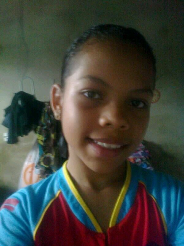 encontro a felicidade na vida,amor verdadeiro é aquele que o tempo não apaga,vento não leva e a distância  não destrói .......S2
