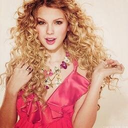 I'm a SWIFTIE and Proud! ❤