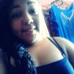 Sou xatinha ' as vezes super ignorante ' mtmt ciumenta ' extrovertida ' simpática ' amiga ' siim sou lerda k ' feia ' me apego as pessoas rápido ' przer eu *-*