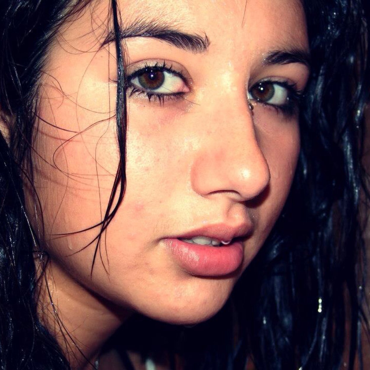 Sharondahan4's profile picture. Follow me and i follow back! follow-moi, je follow back! ❤️