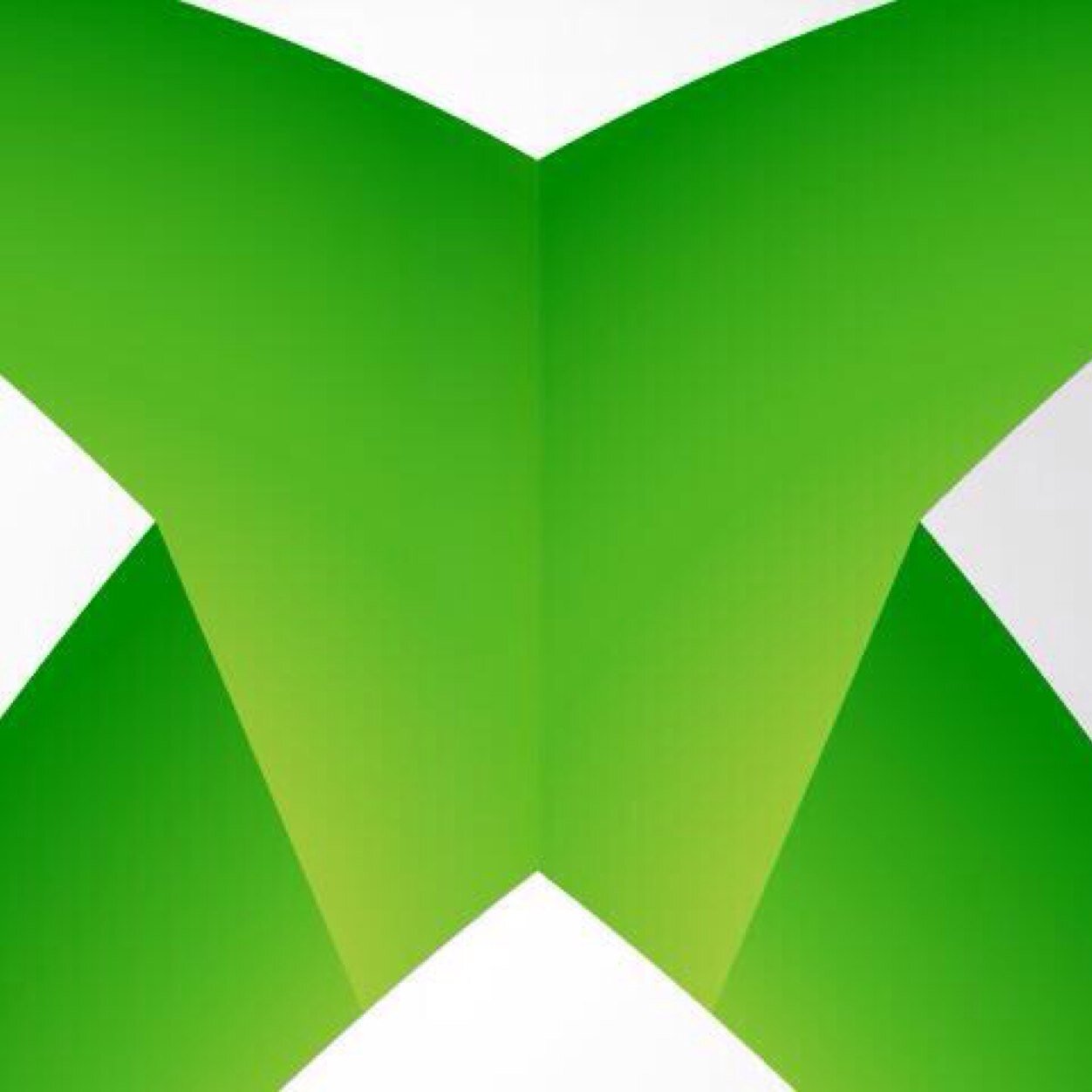 We do 1-2 Giveaways a week. This account is run by @JLNedits and @SluttyPandahs