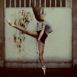 HLindaa_a's profile picture. 