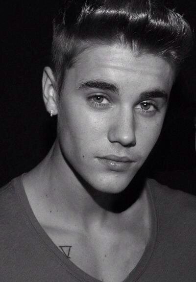 I'm GREEK BELIEBER @justinbieber I LOVE YOU SO MUCH