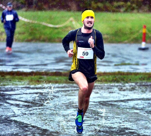 _DanielBerggren's profile picture. Galen i två saker; min flickvän och löpning. För övrigt är jag sportreporter på lokaltidningen ttela.