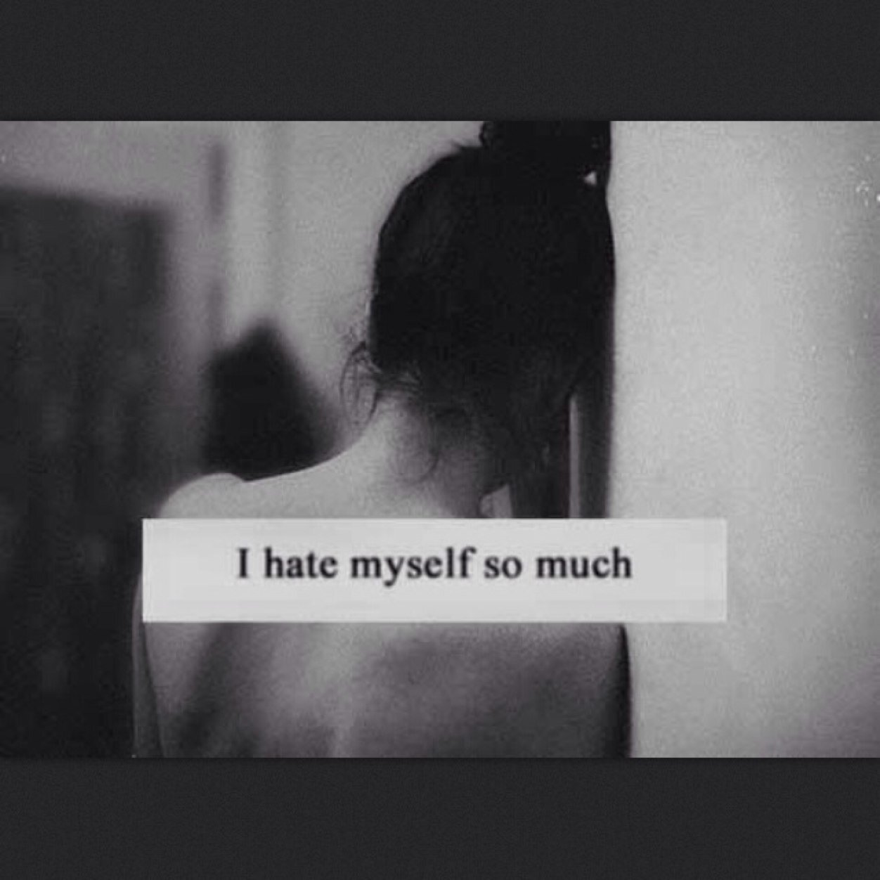 Im alana, im 16. Suffer from severe depression with bipolar tendences, self harm, EDNOS, bullima and anorexia. Im fucked up