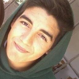 EmaaCoderch's profile picture. 15 años & juego basquet♥ El amor duele cuando te enamoras de la persona equivocada%#$&@