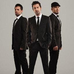 ManevraOfficial's profile picture. Manevra grubu, müzik yaşantısına 2001 yılında  başladı. Vokalde İlkay Sipahi, Elektrik Gitarda Ekrem Yıldırım ve Bas Gitarda Fatih Konka tarafından kurulmuştur.