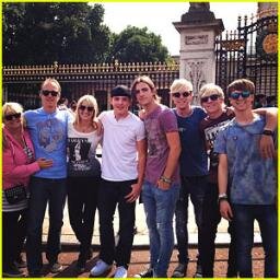 I'm Abrielle. I enjoy fangirling. R5 and Jon D are my life. I like a lot of other people too. #R5Family #owlgang Rydel (1) Jon (1fav) Kyle(from Sunderland[2])