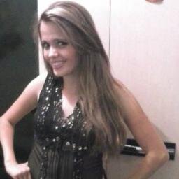 Olá tuiteiros! 25 anos, Aries,sou bem atlética,Amo chocolate, mais nao sou gorda! SIGO DE VOLTA ;) Follow me !!