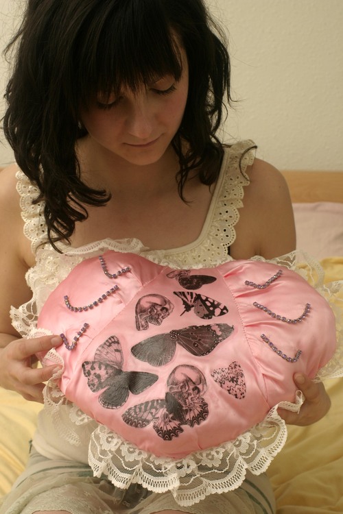 strangelord's profile picture. Helping kids to be a bit less crazy than me. Restoring order to my life by turning everything into a collage.