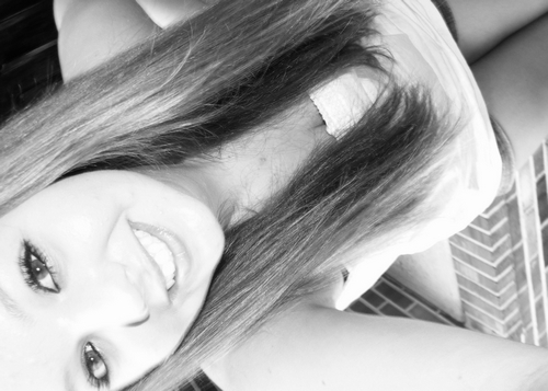 Samm_x3's profile picture. I'm Samm :) They call me Fez. Almost 16. CRHS. Super Crazy :] Lets chat bitches ♥ ;D