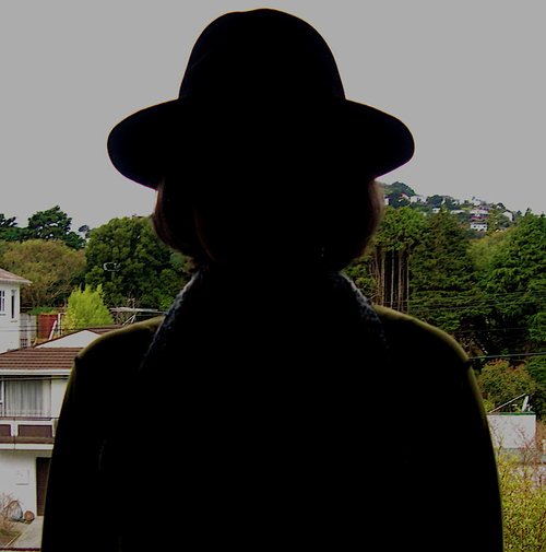 dythya's profile picture. enjoys good coffee, books, skiing and inline skating.
Likes to spend an hour here and there reading cognitive science articles.