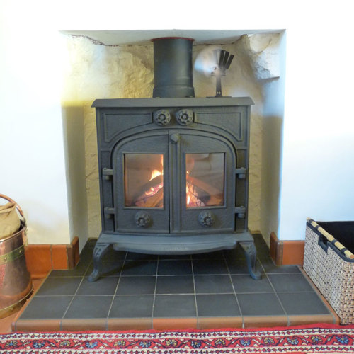CountryKiln's profile picture. stoves, wood burning stoves, woodburning stove, log burners, logburners, multiburners, UK Wide Delivery within one week, Tel 01560 483966