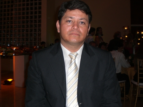 Representante Comercial PB, PE e RN. Uma pessoa dinamica, positiva e bastante empenhada. Que ama chow chow.