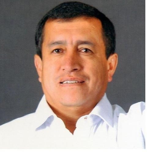 “Aprende a obsequiar tu silencio, a quien no te pide palabras y tu ausencia, a quien no aprecia tu presencia...”