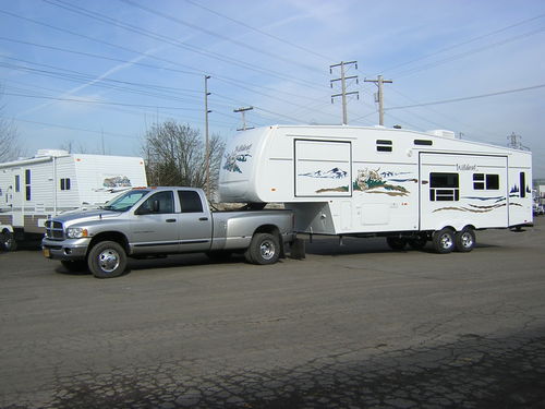 Professional RV Transporters, delivering to all of the US and Canada