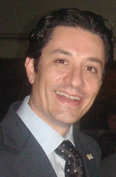 ...... Médico, Especialista em Ginecologia e Obstetrícia, focado em todos os temas relacionados å estética.