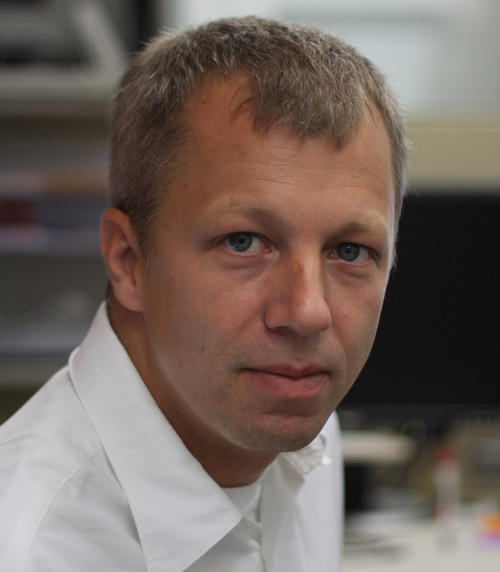 robsnow42's profile picture. tap, tap, this thing on?